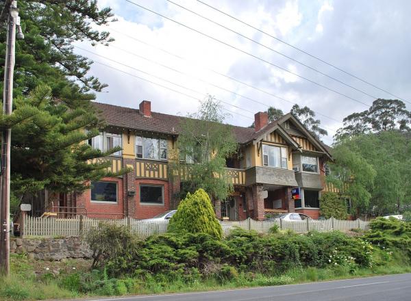 warburtonAlpineRetreatHotel001w1280